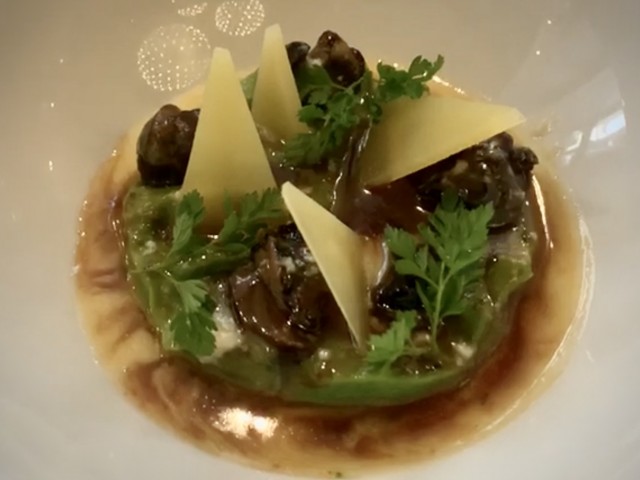 La Lorraine Escargots de Bourgogne / Purée de brocolis / Crème de Beaufort / Copeaux de Comté
