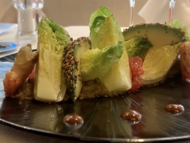 La Lorraine La Parisienne / Gambas marinées au citron vert / Pamplemousse / Avocat / Sucrine